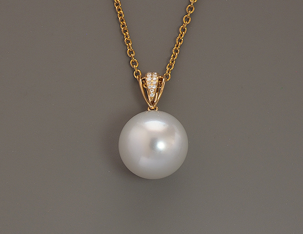 Audrey Pendant