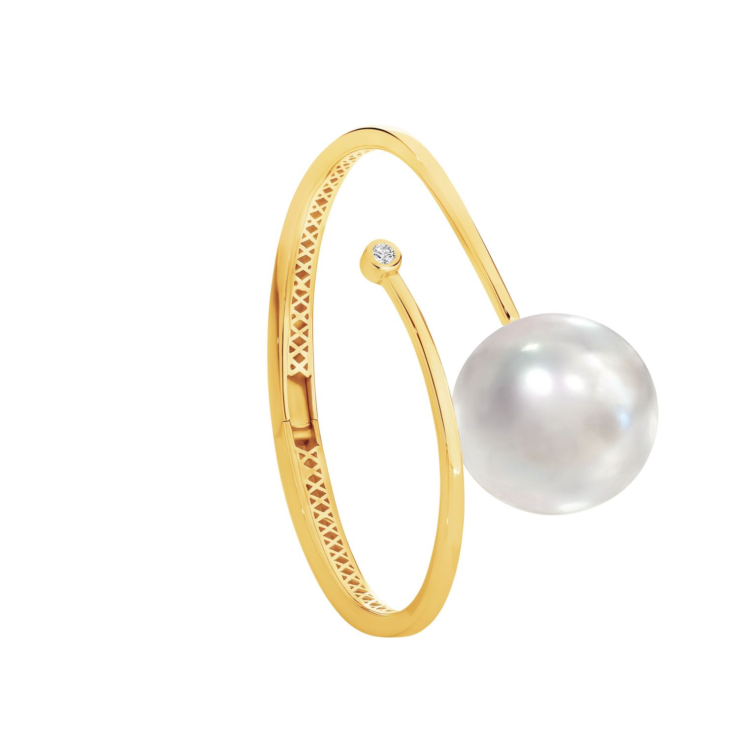 Clara Bangle